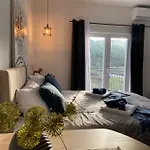 Gold Apartment