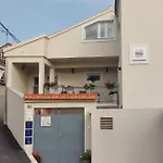 Gold Apartment *